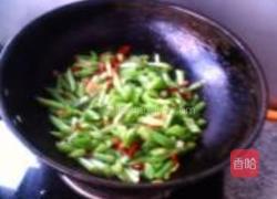 辣炒生菜梗的做法图解10