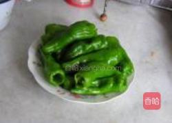 虎皮青椒的做法图解1