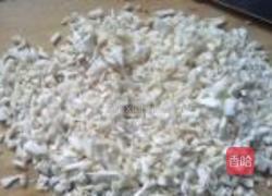 杏鲍菇鸡蛋饼的做法图解1
