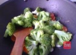 清炒西兰花的做法图解7