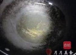 螃蟹炒年糕的做法图解2