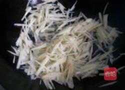 糖醋藕丝的做法图解2