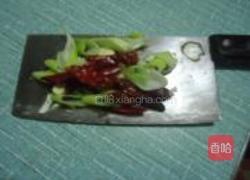 炝炒包菜丝的做法图解3