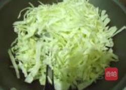 炝炒包菜丝的做法图解5
