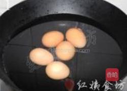 啤酒卤蛋的做法图解1