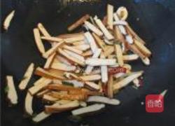 炒三色茶干的做法图解4