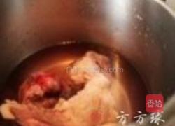 大骨蘑菇丝瓜汤的做法图解3