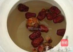 罗汉果莲藕甜汤的做法图解2