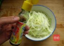 凉拌苤蓝丝的做法图解9