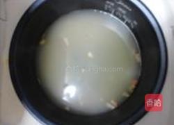竽头芹菜海米粥的做法图解4