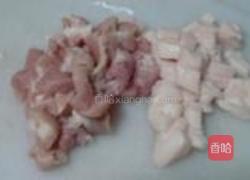 辣肉拌面的做法图解1