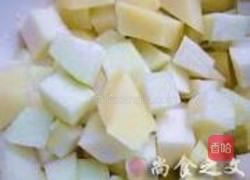 牛肉炖萝卜土豆的做法图解2