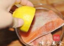 香煎挪威三文鱼的做法图解2