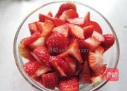酸奶草莓的做法图解4