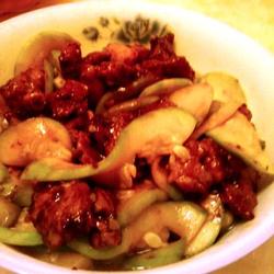 云南小瓜炒酱肉的做法[图]