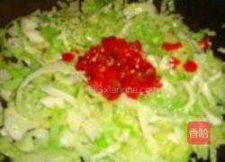 剁椒圆白菜的做法图解5