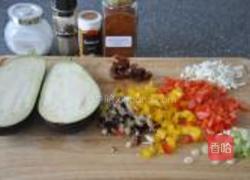 茄子甜椒饭拌的做法图解1