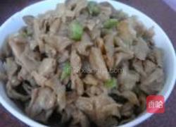 线椒炒萝卜干的做法图解5