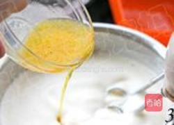 老式海绵蛋糕的做法图解3