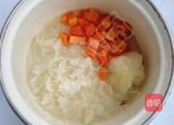 冰糖银耳炖木瓜的做法图解2