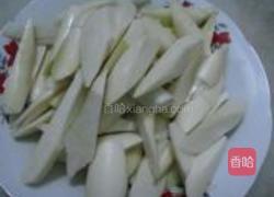 茭白红萝卜炖排骨的做法图解3