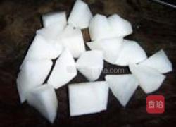 红烧鳕鱼炖萝卜的做法图解2