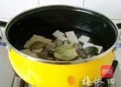 龙井蛤蜊豆腐汤的做法图解3