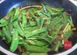 虾米炒荷豆的做法图解7