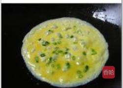 葱花煎蛋的做法图解2