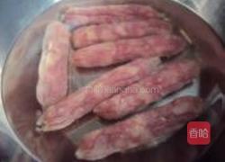 蒜苔炒腊肠的做法图解2