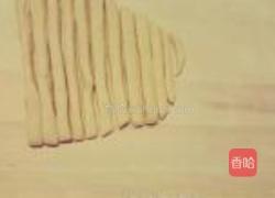 蜂蜜鸡蛋小麻花的做法图解8