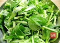 爆油菜木耳的做法图解2
