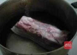 蒜泥白肉的做法图解1