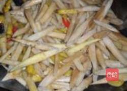 泡椒炒藕带的做法图解3