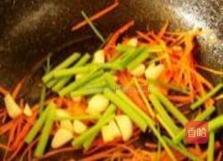 什锦炒饼丝的做法图解6