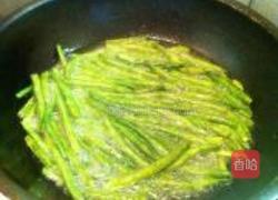 干煸芸豆的做法图解2