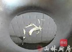 韭菜炒河虾的做法图解3