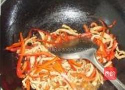 红椒炒肉丝的做法图解5