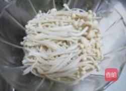 炝拌金针菇的做法图解3