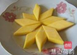 双色南瓜炒白果的做法图解3