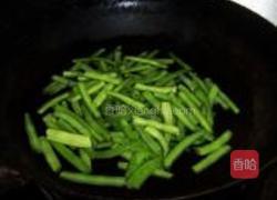 酱焖肉片扁豆的做法图解3