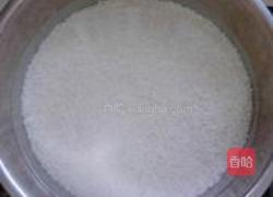 大红豆粽子的做法图解1