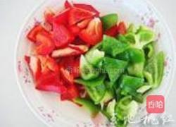 彩椒炒鸡心的做法图解2