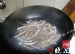 老干妈辣炒鱿鱼须的做法图解3