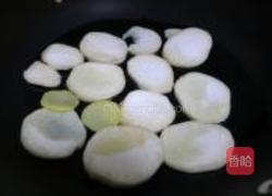 腊肉杏鲍炒西芹的做法图解3