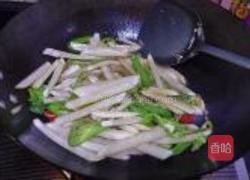 双椒萝卜丝的做法图解6