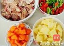 新疆大盘鸡的做法图解1