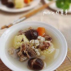 三色薏仁骨头汤的做法[图]