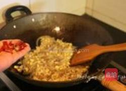 黄豆芽炒猪皮的做法图解8