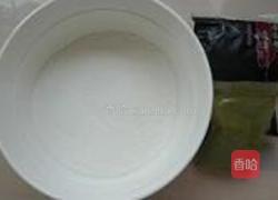 绿茶豆沙汤圆的做法图解1